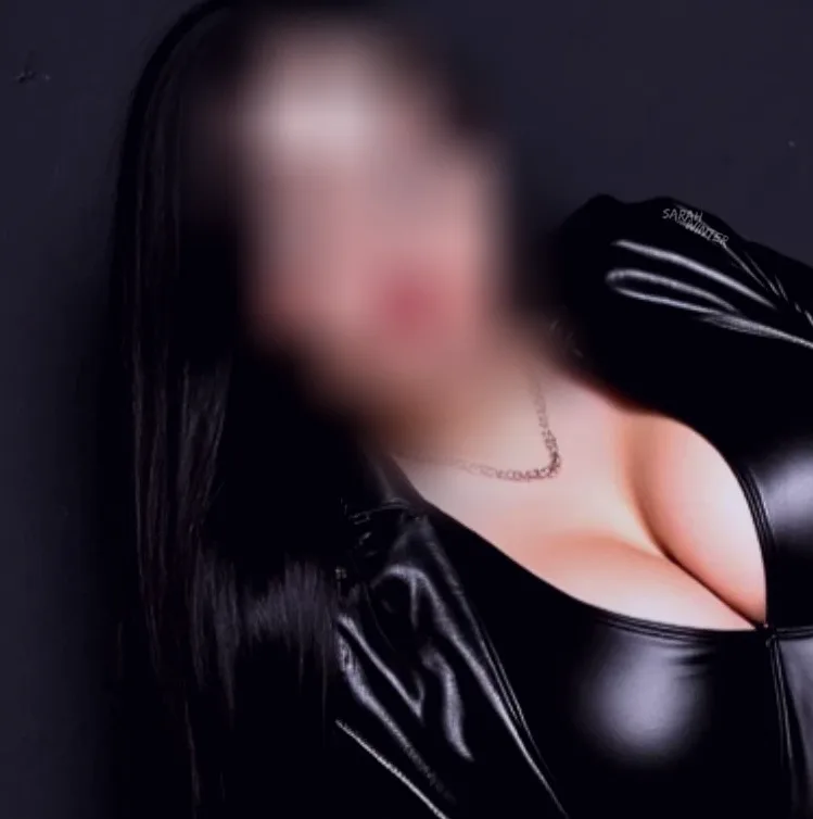 Annika, 37