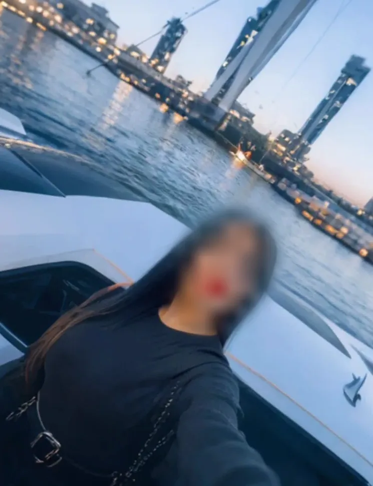 Elisa, 35
