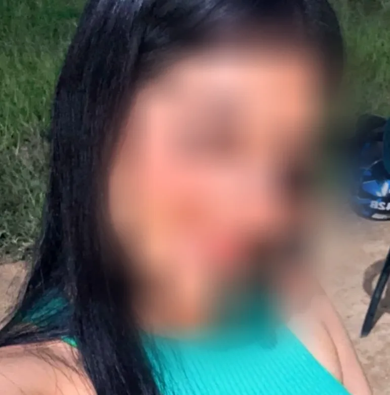 Lucia, 20