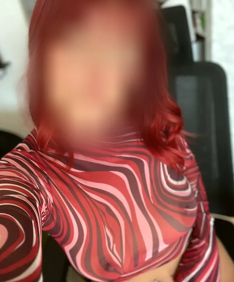 Vanessa, 26